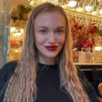 SadeceFans profil resmi aislinxxxmodel