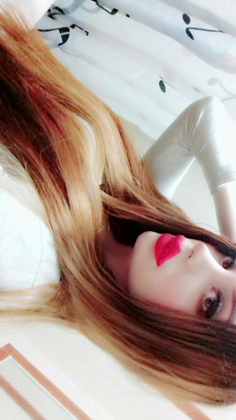 ओनलीफैंस हेडर चित्र aitana