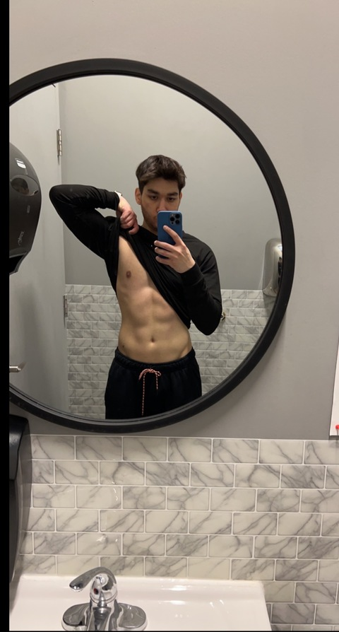 صورة رأس OnlyFans alexhoushan22