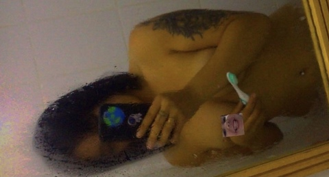 ओनलीफैंस हेडर चित्र alvarez_ivanova