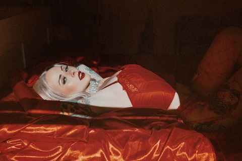 OnlyFans header picture alyshanett