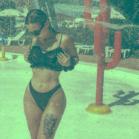 ana.kush의 OnlyFans 해더 사진