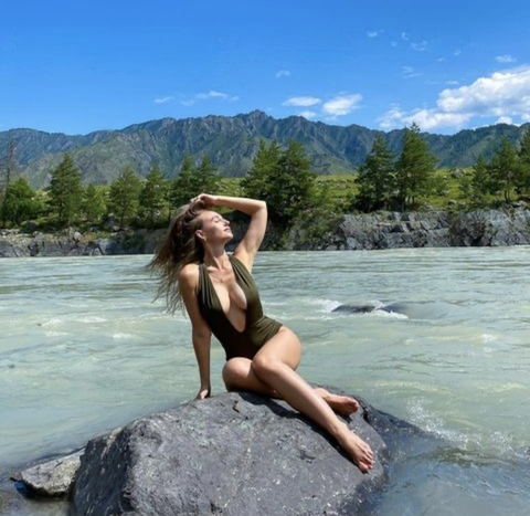 Gambar header OnlyFans anastasiyakonst