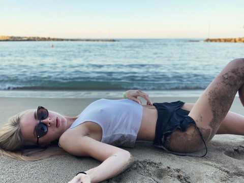 Gambar header OnlyFans angelll_a11