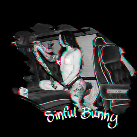 ओनलीफैंस हेडर चित्र ashleblu