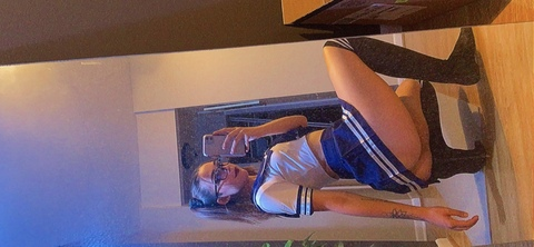 Imagem do cabeçalho do OnlyFans avarouxxx