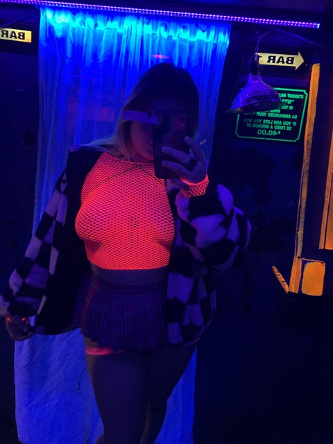 OnlyFans Titelbild babyxcyrus