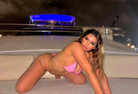 Gambar header OnlyFans babyy_meggg