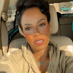 SadeceFans profil resmi bajanbombshell83