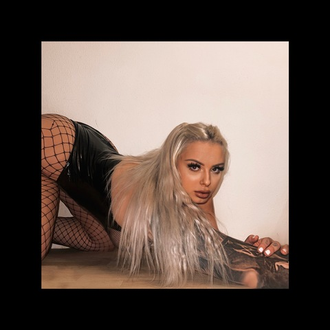 Снимка на заглавието на OnlyFans barbieanni.99