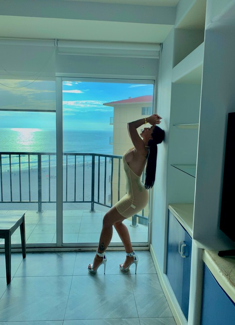 Снимка на заглавието на OnlyFans bbygirl_morena