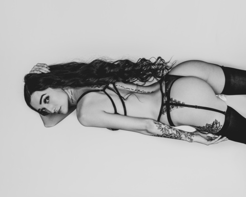 Снимка на заглавието на OnlyFans beaxtifxlsoxllll