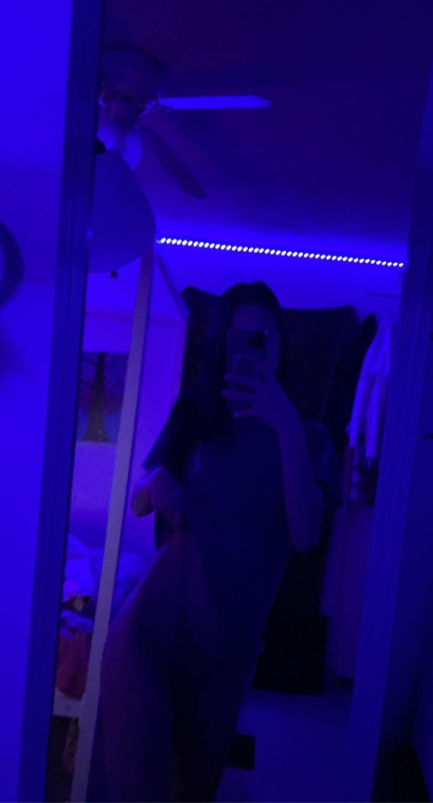 OnlyFans Titelbild below5feet