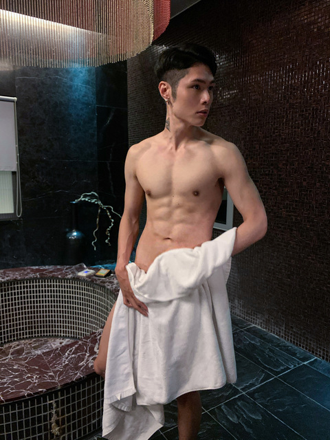 Gambar header OnlyFans bennylin1992