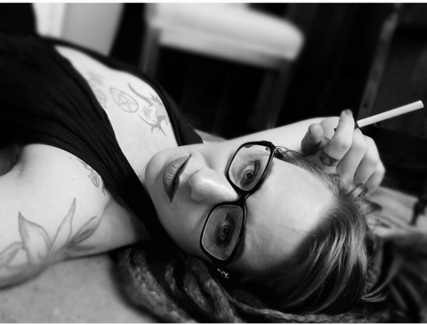 billiebee_smoking의 OnlyFans 해더 사진