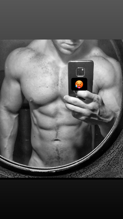 Imagen del encabezado de OnlyFans de bodybuilder95