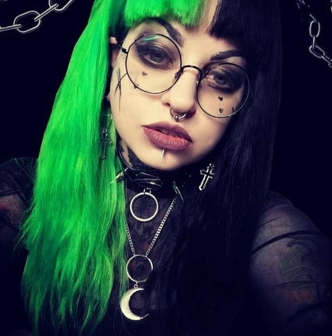 OnlyFansのヘッダー画像 boobizarre