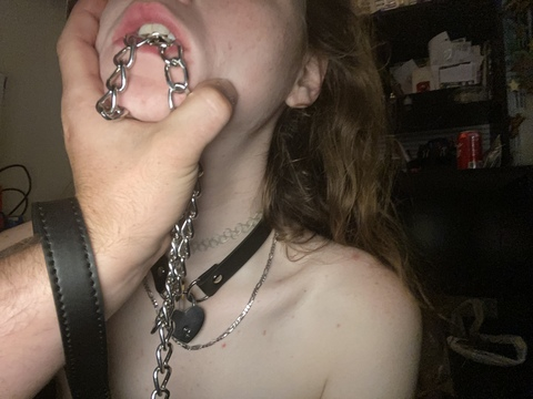 Imagen del encabezado de OnlyFans de brooklynred