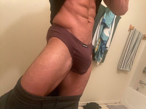 OnlyFans başlık resmi cam.mom