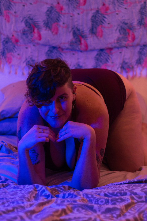 Imagem do cabeçalho do OnlyFans caricia_cinema