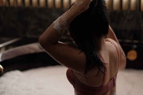 Immagine di intestazione OnlyFans carolinees