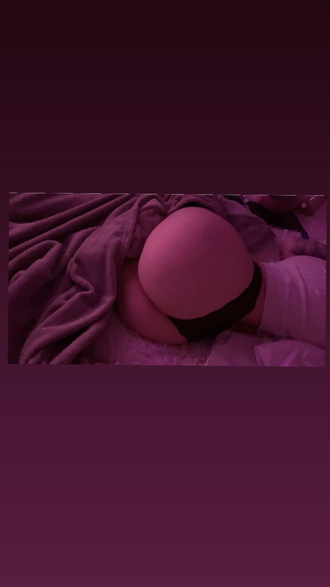 ओनलीफैंस हेडर चित्र carterbooboo