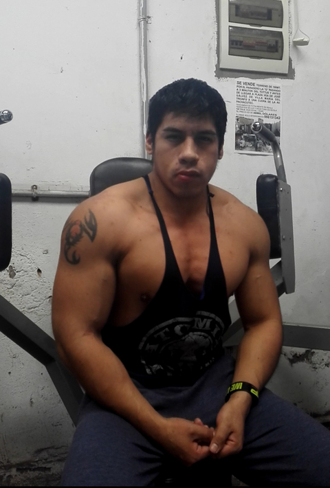 Gambar header OnlyFans cesaledo