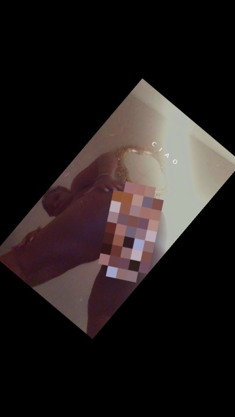 OnlyFans başlık resmi charitya