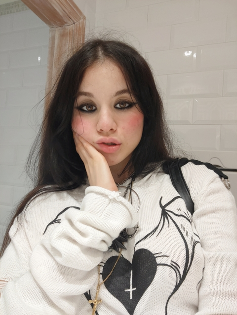 ओनलीफैंस हेडर चित्र chemicalbride