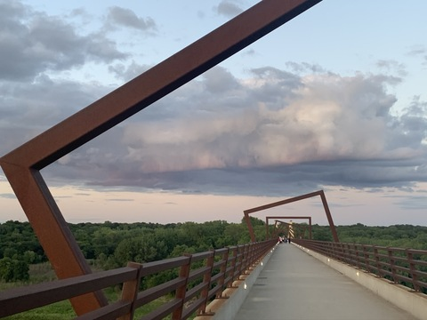 ओनलीफैंस हेडर चित्र chloemarie098