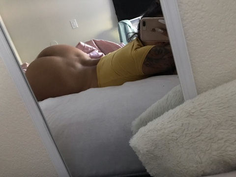 OnlyFansのヘッダー画像 citaxo