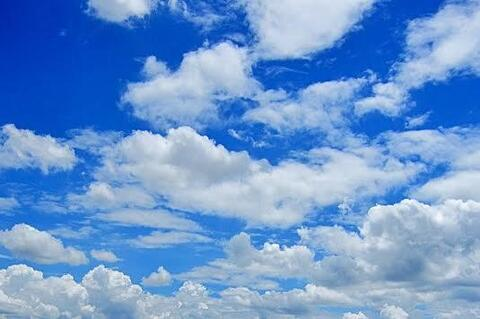 ओनलीफैंस हेडर चित्र cloudaozora