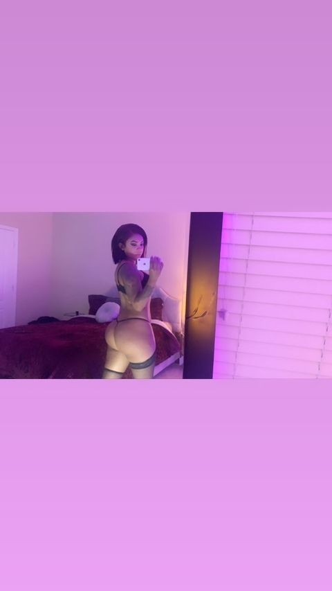 Изображение шапки OnlyFans cmilann