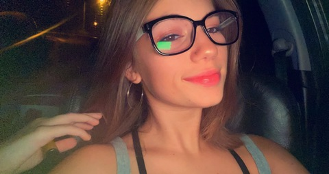 Immagine di intestazione OnlyFans courrtn3y