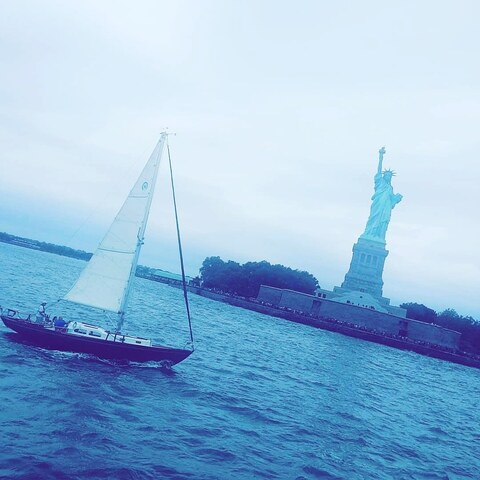 Image d'en-tête OnlyFans creativebullshittery