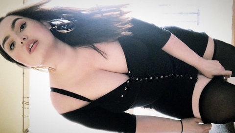 صورة رأس OnlyFans curvybrit