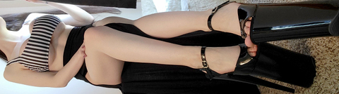 ओनलीफैंस हेडर चित्र dahliaadore