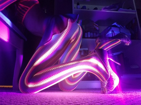 Снимка на заглавието на OnlyFans dahnetease