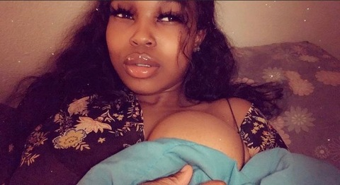 Imagen del encabezado de OnlyFans de desitheundead