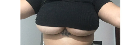 ओनलीफैंस हेडर चित्र dua.artee