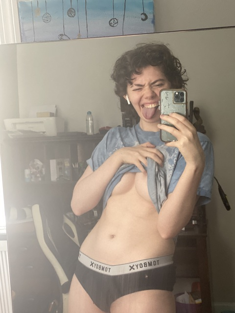 Снимка на заглавието на OnlyFans ech0pat