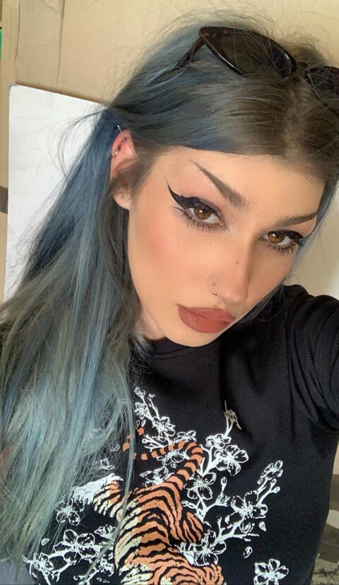 elisait99의 OnlyFans 해더 사진