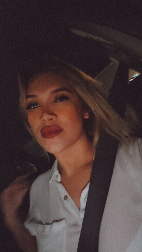 Imagem do cabeçalho do OnlyFans ellie_exotic