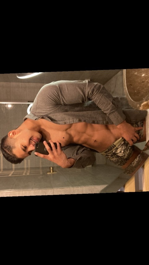 Image d'en-tête OnlyFans elremyboy