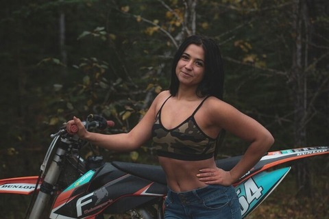 AlleenFans hoofdafbeelding emilieberube