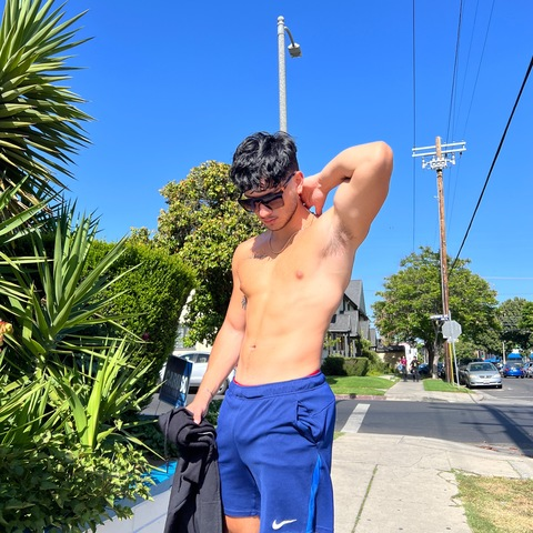 Image d'en-tête OnlyFans emilivno