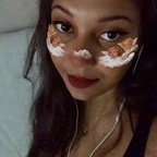 ओनलीफ़ैंस प्रोफ़ाइल चित्र emira