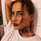 ओनलीफ़ैंस प्रोफ़ाइल चित्र engupieva