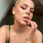 ओनलीफ़ैंस प्रोफ़ाइल चित्र enulie_porer