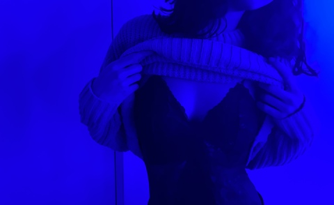 Снимка на заглавието на OnlyFans evagenerosifree